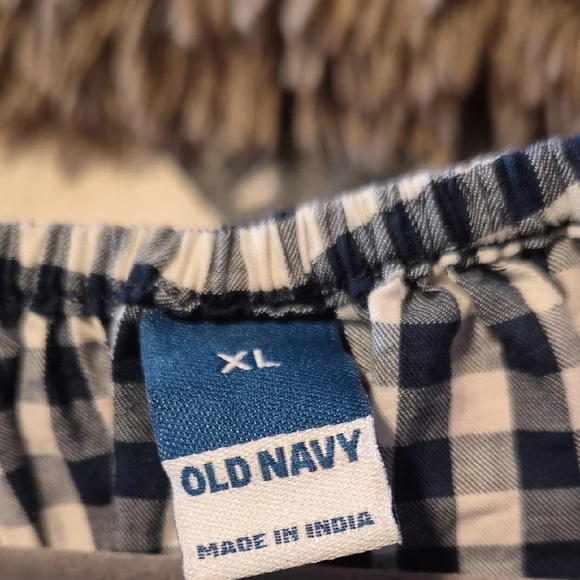 100% Cotton Old Navy Blue and White Checkered Top - Picture 2 of 4